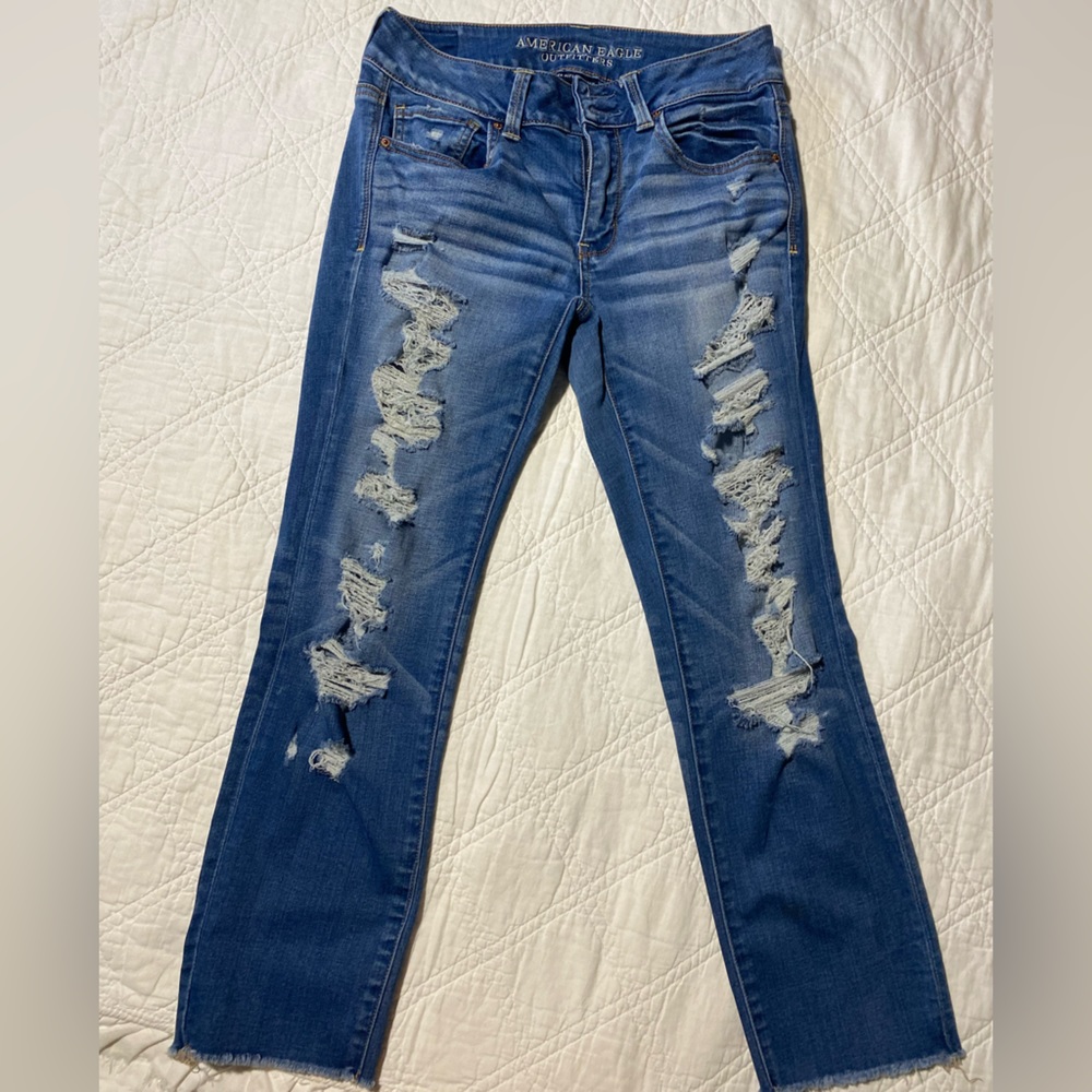 American Eagle distressed jeans